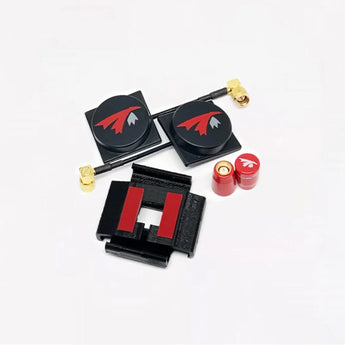 TrueRC X-AIR 5.8 MK II RHCP Combo Stubby with two directional antennas, two red stubby antennas and HDZero rail mounts